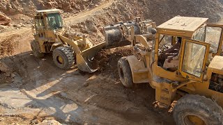 Two Caterpillar Wheel Loader 966E Make And Reopen After Huge Landslide #hardwork