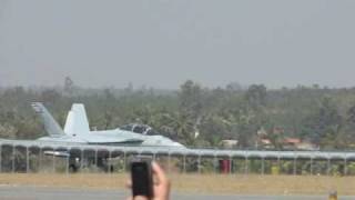 Super Hornet and F-16 @ Aero India 2011