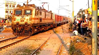 [15 in 1] Fast Electric Curving Trains | Indian Railways.