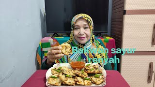 Mukbang bakwan sayur dengan sambel saos dan cabe rawit ‼️pedes nya menggelegar 🔥