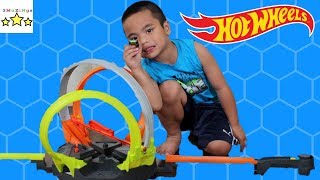 Hot Wheels Roto Revolution Head to Head Crash. The best hot wheel toy ever