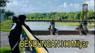 Bendungan Kamijoro di Sungai Progo Yogyakarta