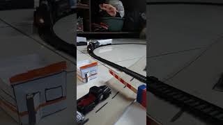 kereta api sembrani melintas di perlintasan kereta #shorts versi miniatur