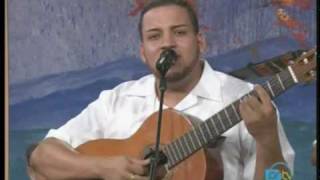 Candido reyes  Criollo Acustico -- De sentir tu olvido.mpg