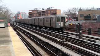 Bay Parkway Bound W train skipping and 205 St bound R68 D departs Fort Hamilton Parkway