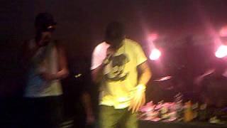 Guè Pequeno - Rap roba fresh (Live Ponderosa 10/09/11)