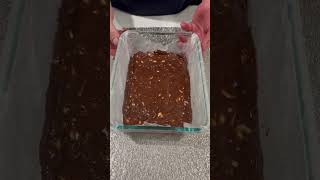 Recipe ￼  7 o.z chocolate 2 spoon butter,4.6 o.z peanuts,7 o.z condensed milk,￼￼￼￼##