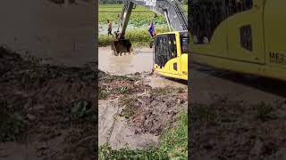 👆 Excavator Matador Shantui Vs. Deep Water In Canal Part 145