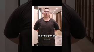 İlk göz kırpan g*y