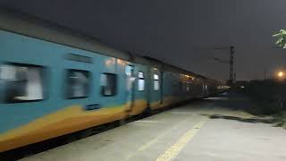 HUMSAFAR EXPRESS AT CHANDKHEDA STATION ( INDIAN RAILWAYS)