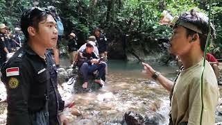 menelusuri goa air di objek wisata batu katak, kec bahorok,kabupaten langkat, sumatera utara.