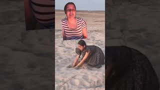 unbelievable dog digging sand Reaction #miawmiaw #sadcat #eyesonisha