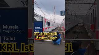 KRL Istirahat di Stasiun Bogor #bogor #stasiun #krl #krlcommuterline