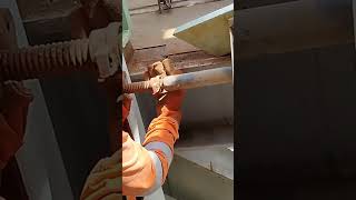 HOW TO ADJUST CONVEYOR CHUTE