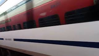 NDLS-SVDK Vande Bharat express Full Speed  overtake Malwa Superfast express at Kurukshetra#train