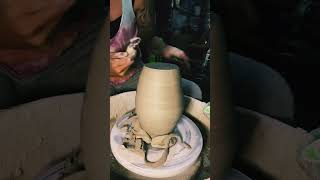 Trimming the Vase #pottery #ceramics #clay #satisfying