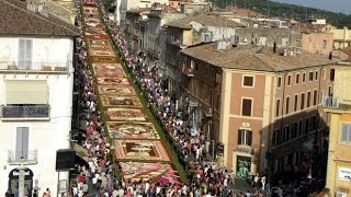 L'Infiorata di Genzano vista dal cielo: 15-16-17 Giugno 2024