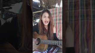 ผู้สาวขาเลาะ  ลำไย ไหทองคำ  เวอร์ชั่นผู้สาวไทบ้าน 
 cover by เจได๋ ไหทองคำ