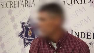 Arrestan Policías Municipales a sujeto por robar mercancía de escuela