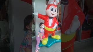 I meet Jollibee #shorts #meet #jollibee #cute #foryou #youtubeshorts