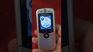 Ретро телефон Motorola L2 (2005)