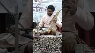 Raag Yaman l Rishikesh Karamkar l Enchanting Dilruba Performance p11  | | #shorts  #music #classical