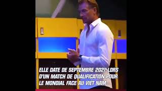 Regardez cette vidéo de Hervé Renard haranguer ses joueurs dans le VERTIAIRE de l'Arabie Saoudite