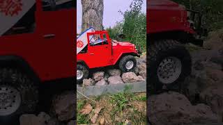 Fj Bob on The Rocks #rc #rc4wd #tinytrucks