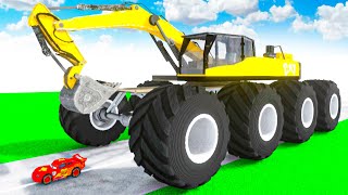 McQueen Transforming to GIANT EXCAVATOR BTR BIGFOOT MCQUEEN in Teardown!