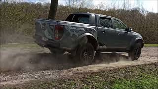 Staubfahrt - Ford Ranger Raptor