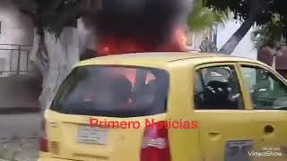 Incendio de taxi causó pánico en el barrio La Alboraya