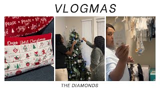 VLOGMAS DAY 3: ORGANIZING BABY CLOTHES, FINISHED DECORATING THE TREE, NEW TUMMY TIME TOY