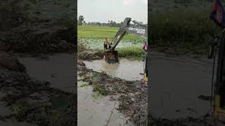 👆 Excavator Matador Shantui Vs. Deep Water In Canal Part 156