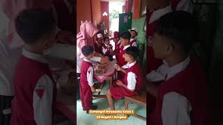 Program Semangat Wirausaha Kelas 5 SD Negeri 1 Dengkol, Singosari. Selasa (19/11/2024).