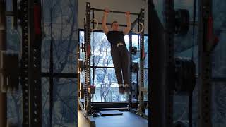 Started doing muscle ups again with ease #calisthenics #muscleup #planche #pullups #streetworkout