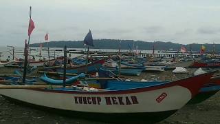 Jalan-Jalan Sore di Pantai Teluk Penyu Cilacap