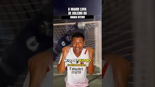 A maior luva de goleiro do mundo #football #humor #futebol #shorts #saopaulo