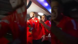 شاهد لاعبين المنتخب الوطني المغربي 🇲🇦🇲🇦 يحتفلون في حافلة الفريق بعد الفوز على اسبانيا 🔥🔥😍