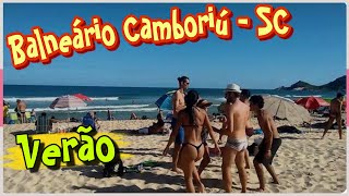 Praia de Balneário Camboriú, a Dubai brasileira os prédios cobrem o sol