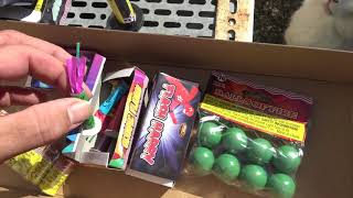 Cat 1 Party selection box  Trafalgar fireworks  Unboxing.