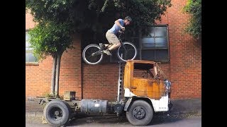 JUMP AND PEOPLES - BEST OF BIKETRIAL 2018