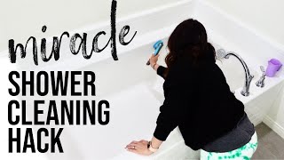 MIRACLE DIY SHOWER CLEANING HACK | HOW TO CLEAN YOUR SHOWER WITH VINEGAR