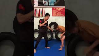 Tự Vệ Nữ Bị Nắm Cổ Áo 1 Tay #shorts #vothuat #kungfu