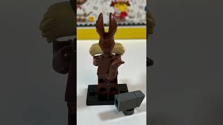 LEGO LOONEY TUNES Minifigures - Wile E. Coyote - Speedbuild and Closeup