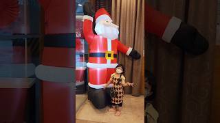 Here comes Santa Claus #shorts #santaclaus #meet #dance #youtubeshorts