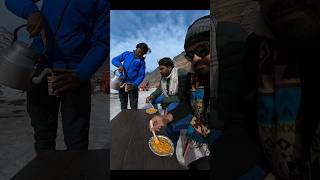 Tea and Maggie in Koksar manali. #mountains #shorts #trending #manali #vlog #travel #food