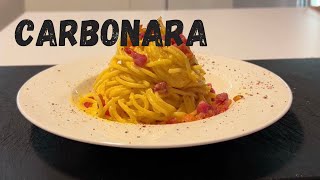 Špagety na špeku ve vaječném krému. Italská carbonara.