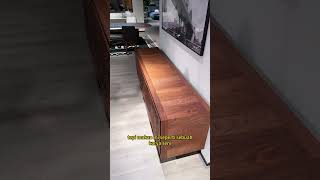 Kilangkan yang paling mahir membuat perabot kayu walnut, boleh menjadikan kabinet tepi makan ini