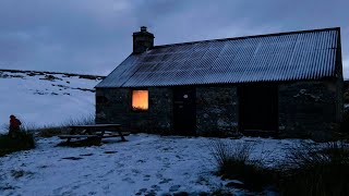 Winter bothy night and snowy hike - Atholl