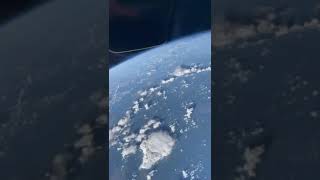 Spectacular 360-degree view of Earth from 575km above, SpaceX Dragon space shuttle